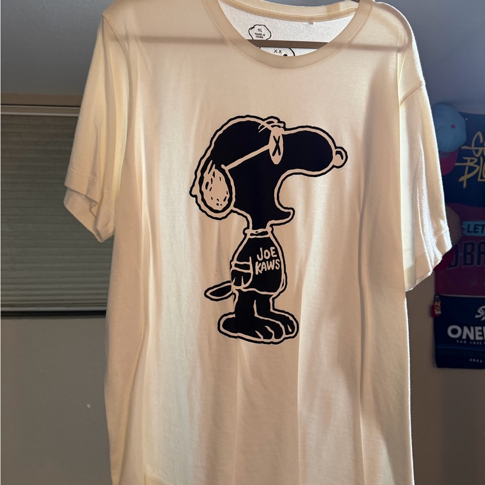 Uniqlo Snoopy Kaws XL